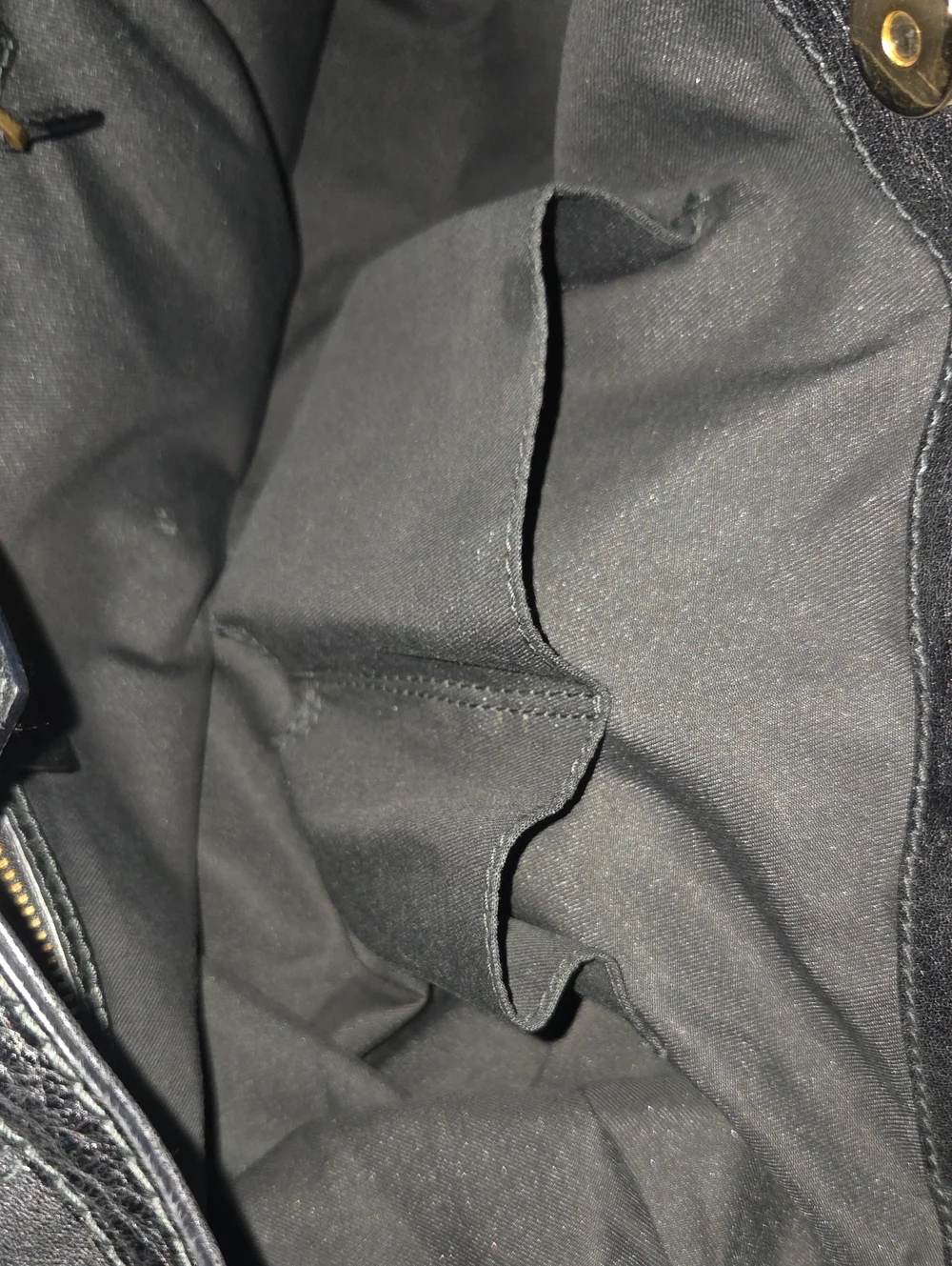 AUTHENTIC Gucci Interlocking G Pleated Tote Black GG Canvas 223954